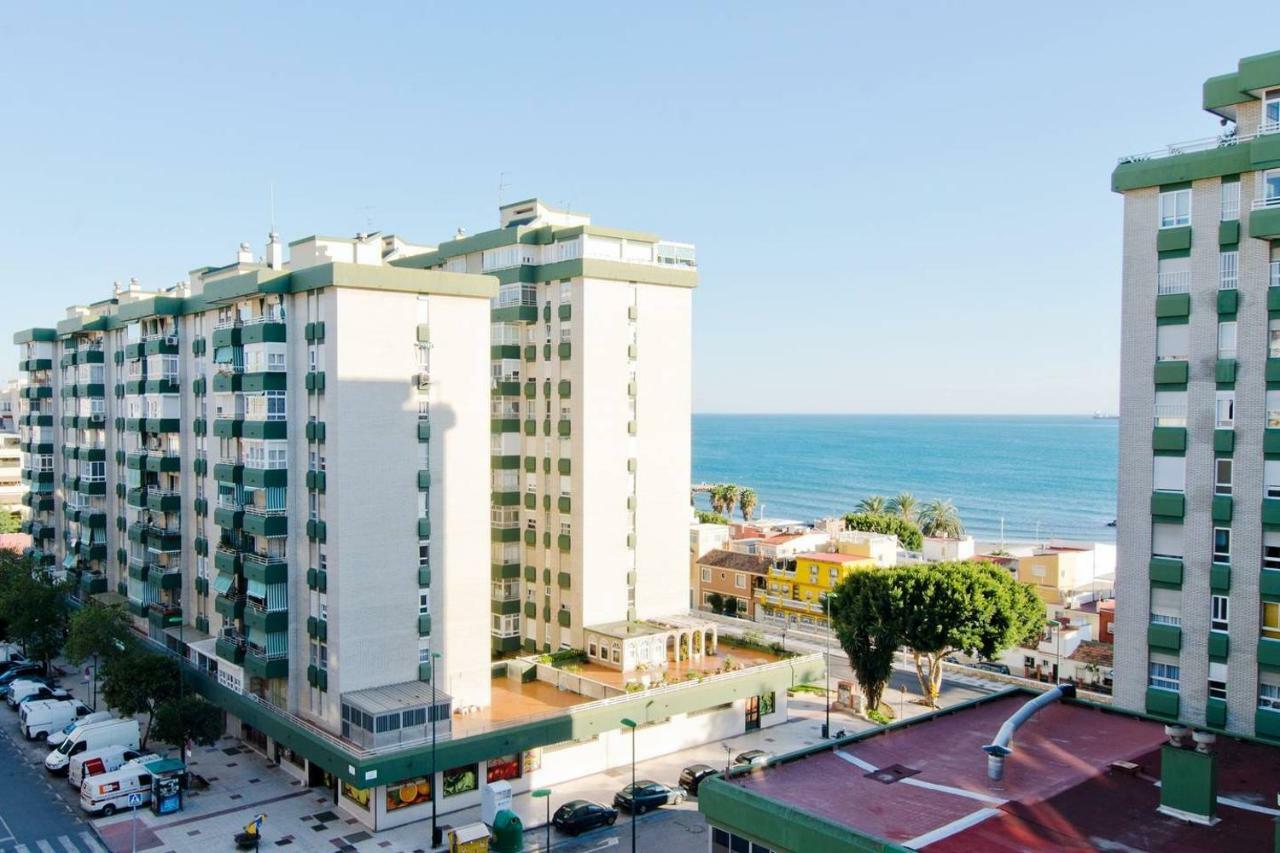 Habitaciones frente a la playa Málaga Exterior foto
